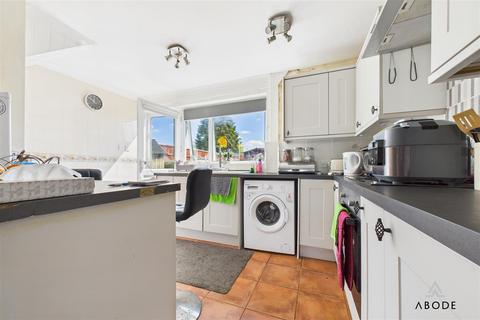 31 Manor Road, Uttoxeter, ST14 7JL