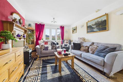 31 Manor Road, Uttoxeter, ST14 7JL