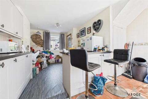 31 Manor Road, Uttoxeter, ST14 7JL