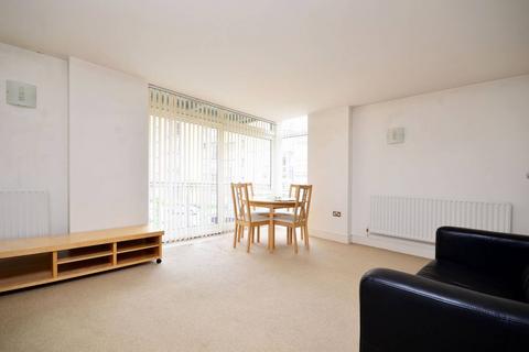 Nash House, Canary Wharf, London, E14