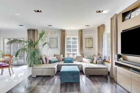 undefined, Spencer Drive, London