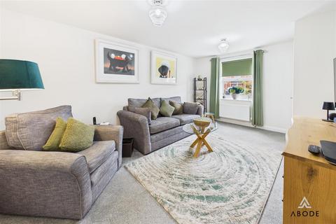 4 bedroom detached house for sale, Marley Way, Burton on Trent DE15