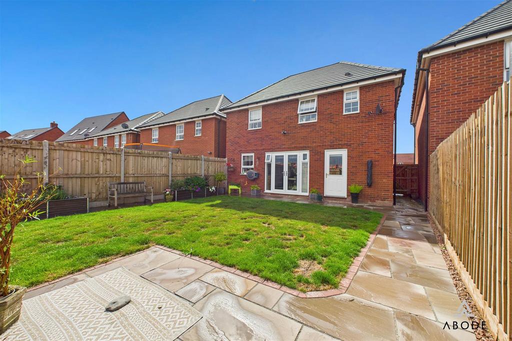 CAM04913 G0-PR0077-STILL024.jpg