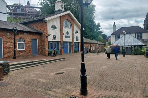 Office to rent, Coach And Horses Passage Tunbridge Wells TN2 5NP