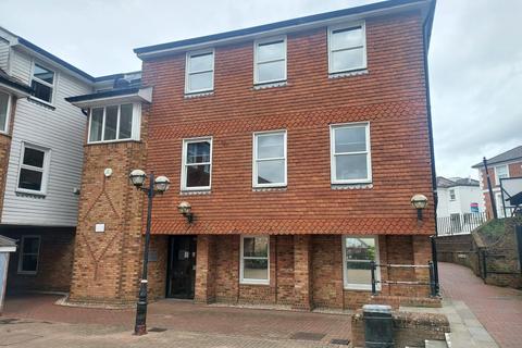 Office to rent, Coach And Horses Passage Tunbridge Wells TN2 5NP