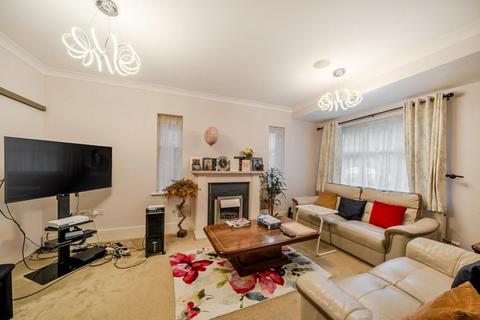 5 bedroom detached house for sale, Fauna Close, Stanmore HA7