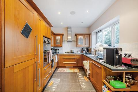 5 bedroom detached house for sale, Fauna Close, Stanmore HA7