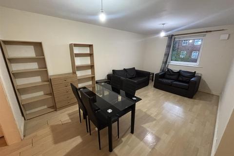 3 bedroom apartment to rent, The Portland, Whiteoak Road, Fallowfield