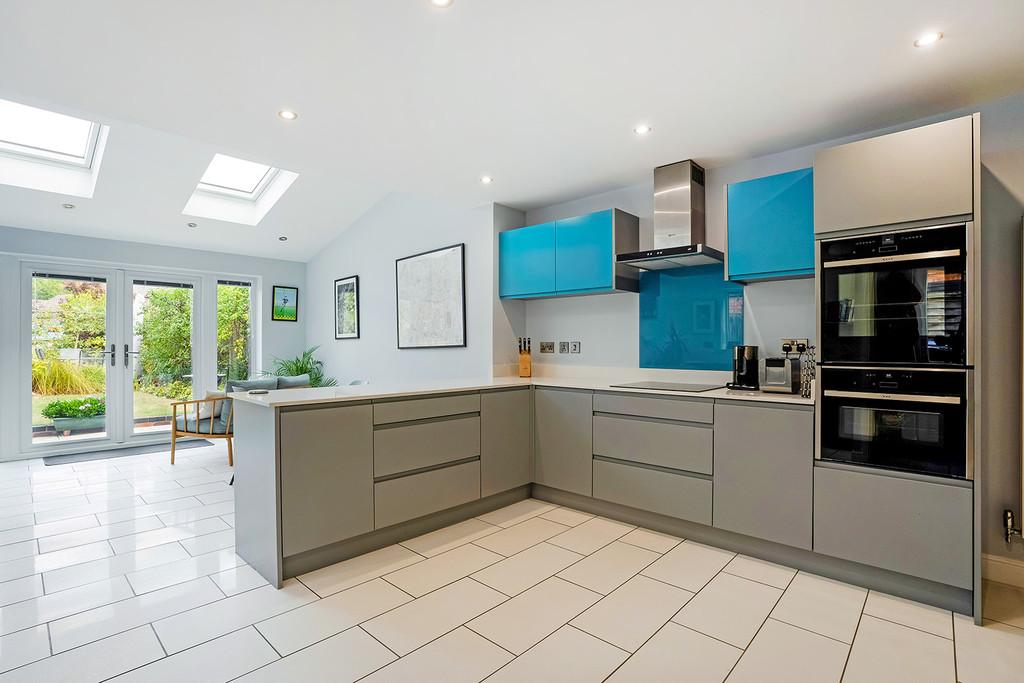 Kitchen dining room