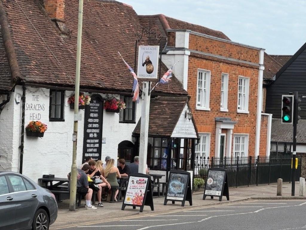 Kings Langley High Street