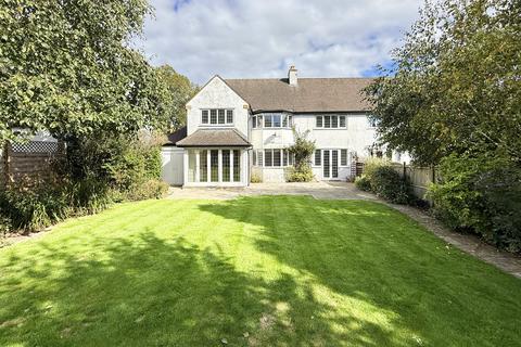 5 Burn Bridge Oval, Burn Bridge, Harrogate, HG3 1LR