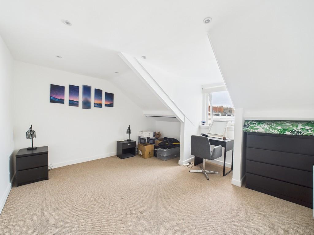 Cam02089 g0 pr0559 still011