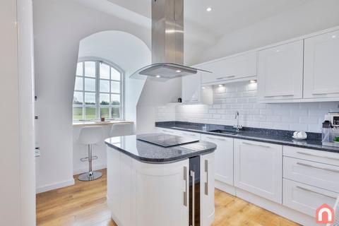 2 bedroom flat for sale, Dover CT15