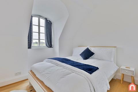 2 bedroom flat for sale, Dover CT15