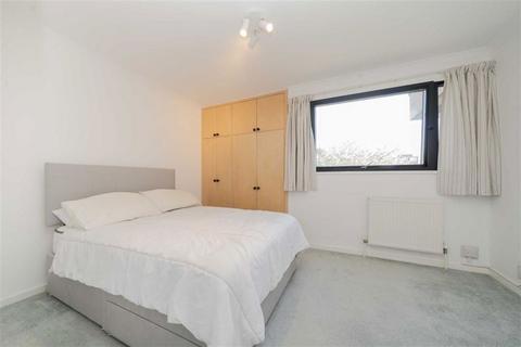3 bedroom flat for sale, Tachbrook Street, London SW1V