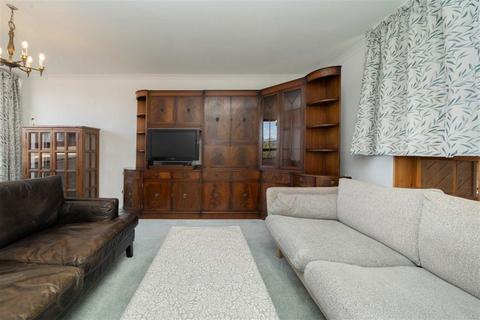 3 bedroom flat for sale, Tachbrook Street, London SW1V