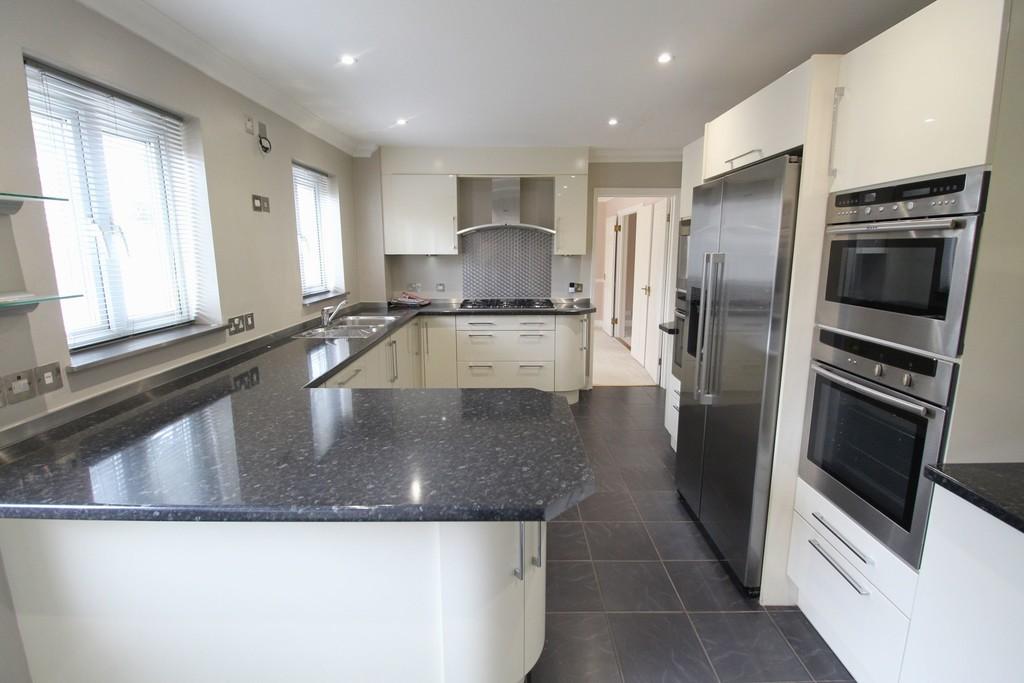 Kitchen 3