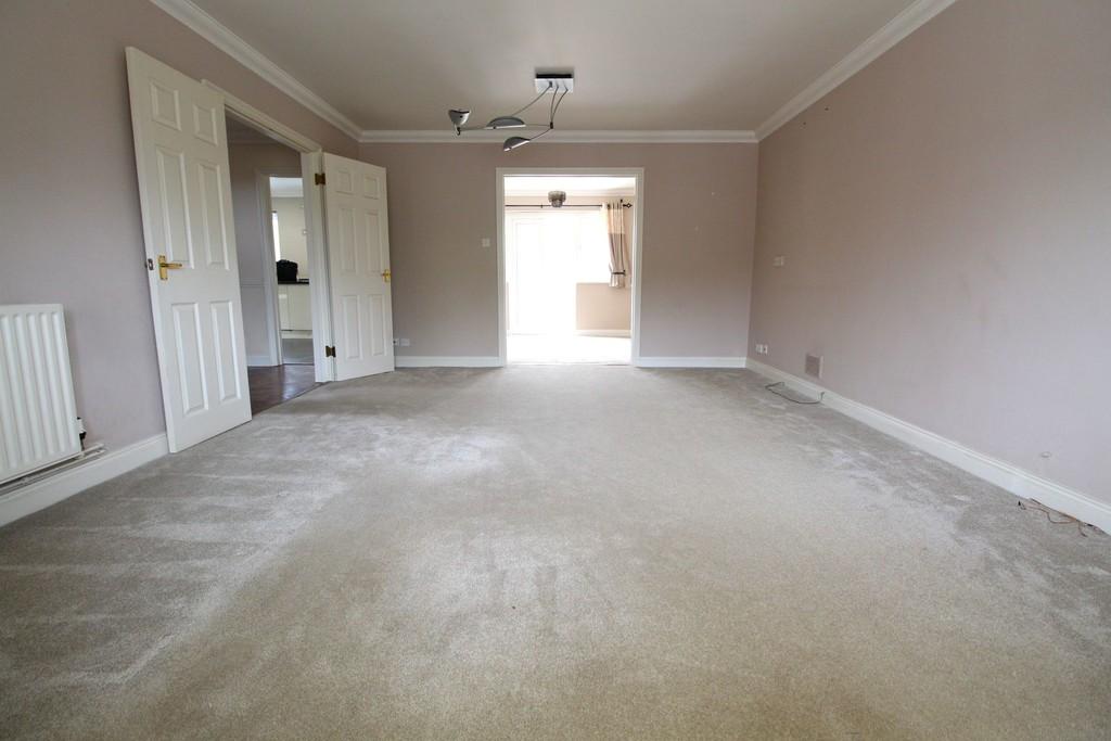 Lounge 3