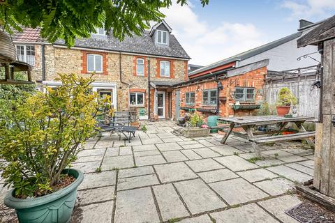 4 bedroom cottage for sale, High Street, Shrivenham SN6