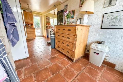 4 bedroom cottage for sale, High Street, Shrivenham SN6