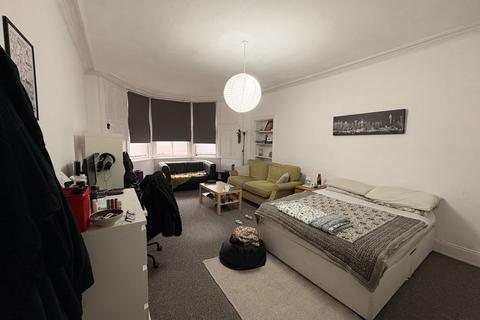 undefined, Flat B/R, 6 Cresswell Street, Hillhead, West End