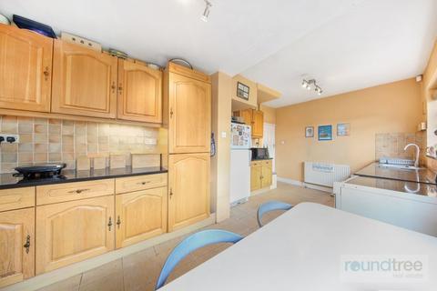 5 bedroom detached house for sale, Colindeep Gardens, Hendon