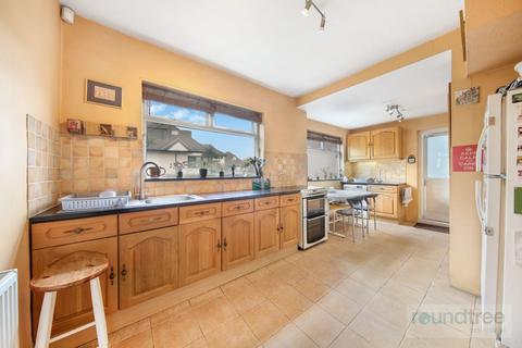 5 bedroom detached house for sale, Colindeep Gardens, Hendon