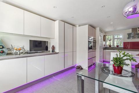 3 bedroom semi-detached house for sale, Pinner Hill Road, Pinner, HA5