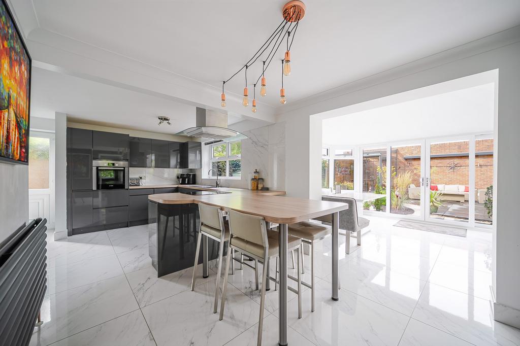 Kitchen/Breakfast