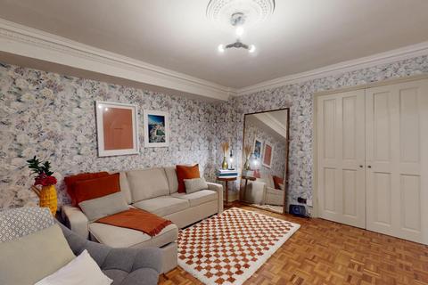 1 bedroom property to rent, Clarendon Road, London W11