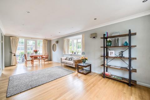 3 bedroom end of terrace house for sale, St. James Close, Reading RG8