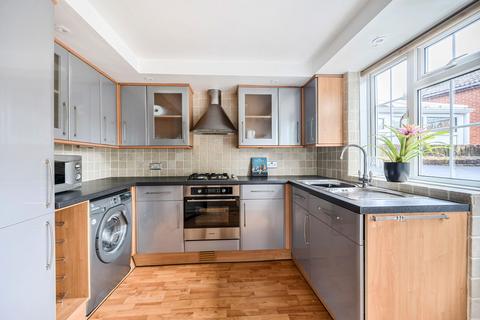 3 bedroom end of terrace house for sale, St. James Close, Reading RG8
