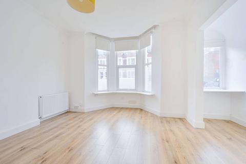 2 bedroom flat for sale, Essex Road, Acton, London, W3
