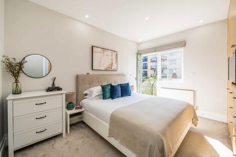 2 bedroom flat to rent, Westbourne Grove, London W2