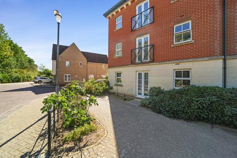 2 bedroom ground floor flat for sale, Rose Allen Avenue, Colchester CO2