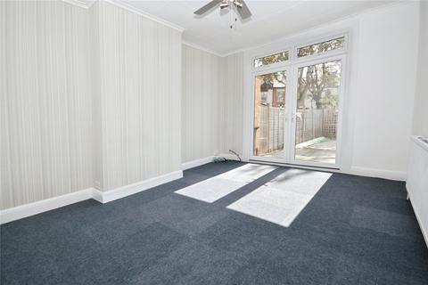 3 bedroom semi-detached house to rent, Maswell Park Road, Hounslow TW3