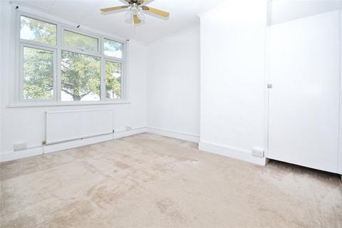 3 bedroom semi-detached house to rent, Maswell Park Road, Hounslow TW3