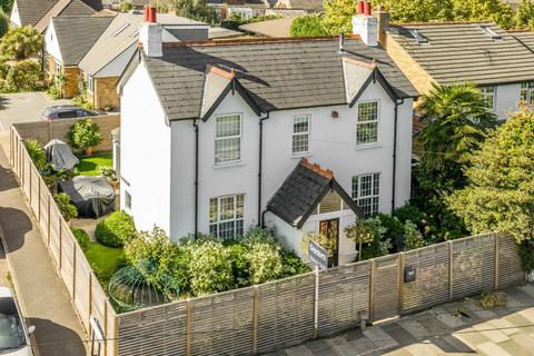 undefined, Hanworth Road, Hampton TW12