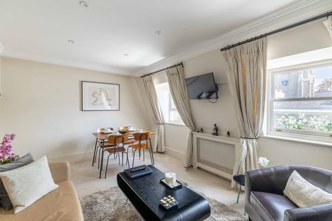 undefined, Elizabeth Street, London, SW1W