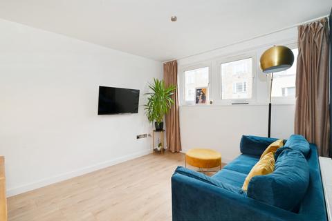 1 bedroom flat to rent, Fulham Road, Chelsea, Kensington and Chelsea, SW10