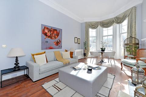 2 bedroom flat to rent, Egerton Place, Kensington and Chelsea, London, SW3