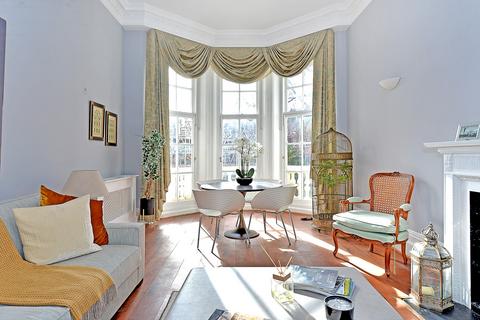 2 bedroom flat to rent, Egerton Place, Kensington and Chelsea, London, SW3