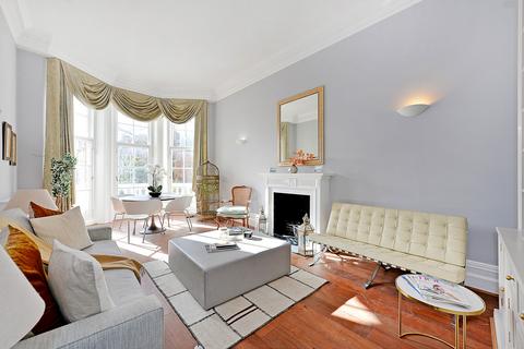 2 bedroom flat to rent, Egerton Place, Kensington and Chelsea, London, SW3