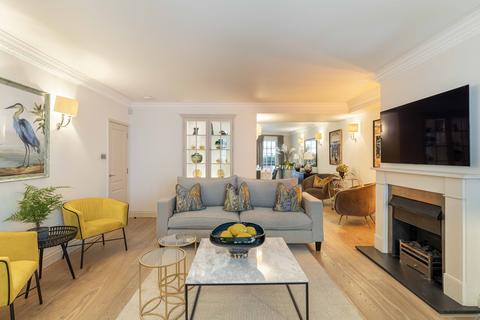 undefined, Wilton Row, London, SW1X