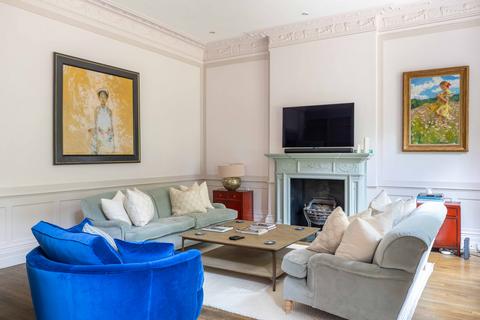 undefined, Evelyn Gardens, London, SW7