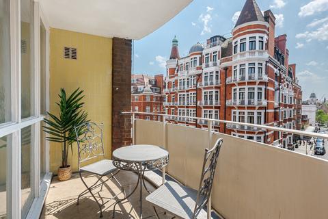 2 bedroom flat to rent, Hans Crescent, Kensington and Chelsea, London, SW1X