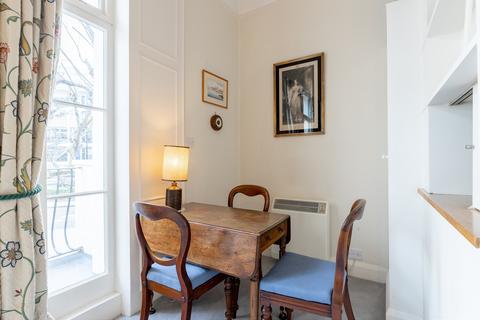 2 bedroom flat to rent, Gloucester Street, Westminster, Pimlico, London, SW1V