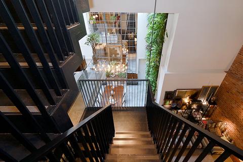 undefined, Leo Yard, Islington, Clerkenwell, London, EC1V