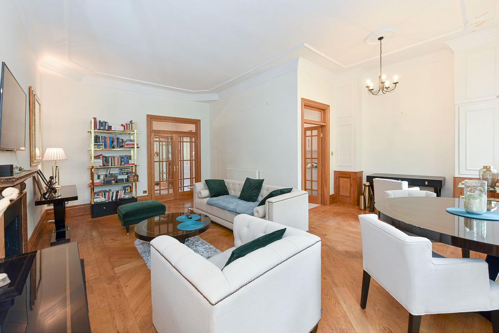 Apartment in London - View 5