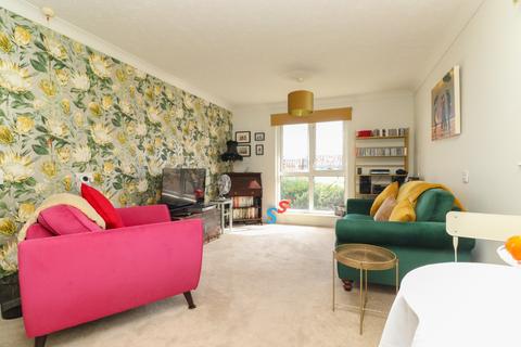 undefined, Queens Parade, Cliftonville, Margate, Kent, CT9